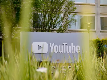يوتيوب توافق على دفع 22 مليون دولار لإنهاء النزاع مع ترامب