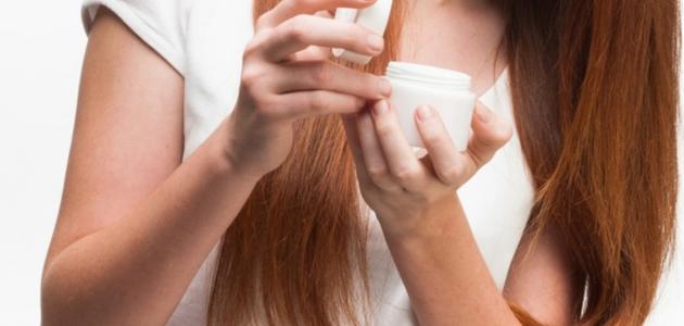 الطريقة المثالية لاستخدام الفازلين للشعر: فوائد ونصائح ذهبية