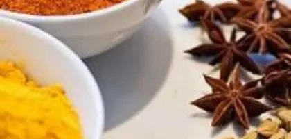 خلطة لترطيب الشعر: الحلول الطبيعية لتغذية الشعر الجاف