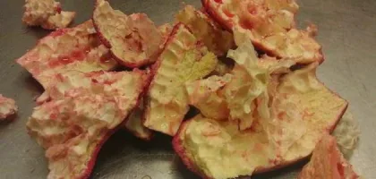 فوائد قشر الرمان لإزالة الكرش