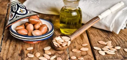 فوائد زيت الأركان للشعر: اكتشف كيف يحسن صحة شعرك