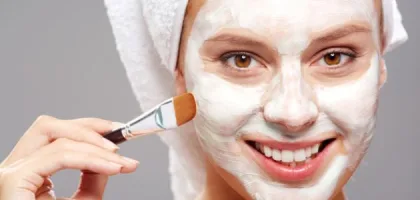 استراتيجيات فعّالة لتبييض الوجه والحصول على بشرة مشرقة