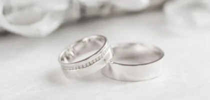 كل ما تحتاج معرفته عن الذهب الأبيض