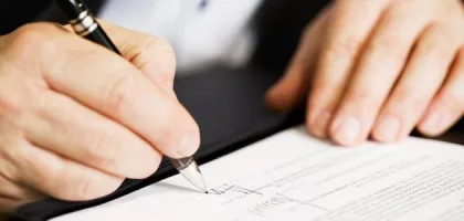 استكشاف عميق في نظرية الوكالة وتأثيراتها الاقتصادية