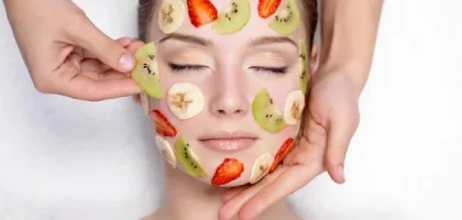 استمتع ببشرة فاتحة مع هذه الوصفات الطبيعية المذهلة