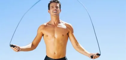 فوائد نط الحبل للكرش وتأثيره على الصحة العامة