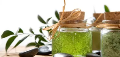 فوائد زيت الكافور للشعر وكيفية استخدامه