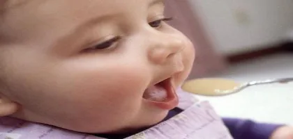 فوائد غذاء الملكات للأطفال: اكتشف كيف يدعم النمو والتطور