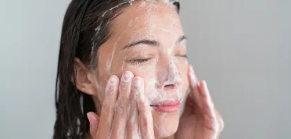 تبييض الوجه بطرق طبيعية وطبية فعالة