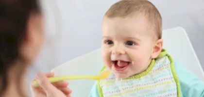 كيفية تغذية الطفل بعد الفطام: دليل شامل