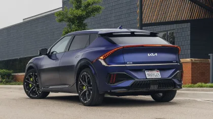 أحدث السيارات الكهربائية لعام 2025: المواصفات والأسعار