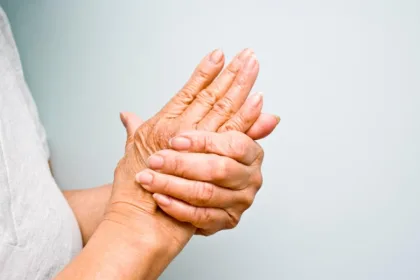 علاقة مدهشة بين الأصابع والأمراض الخطيرة الخفية