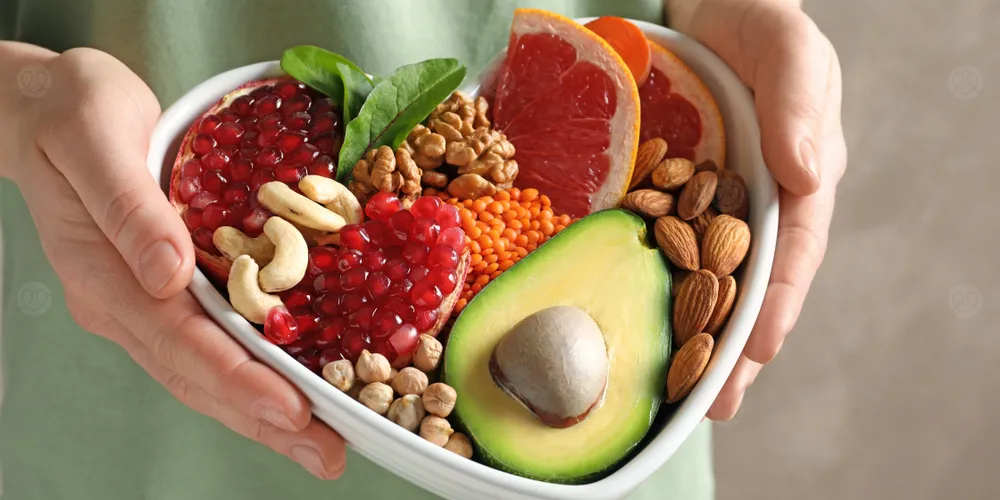 أغذية طبيعية تعيد التوازن لهرمونات الجسم