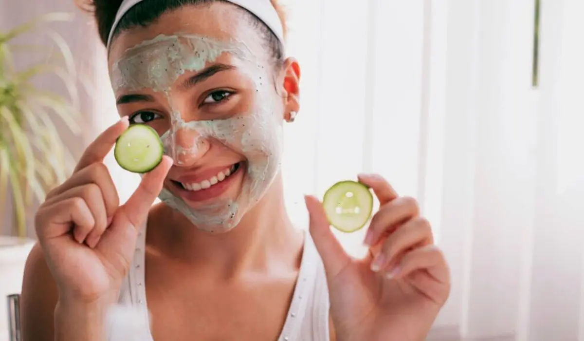 خلطات سهلة لتفتيح البشرة بأمان