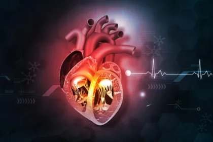 خفقان القلب.. الأعراض والعلاج ومتى يكون خطيرا