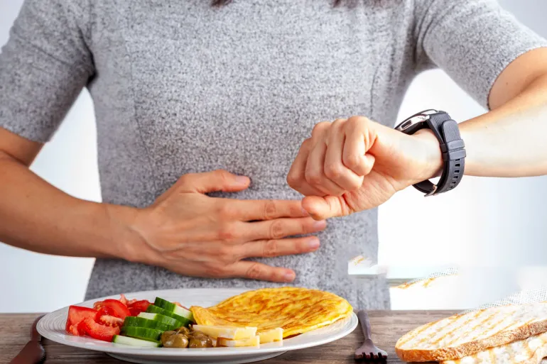 الحميات المتقطعة.. علم الميتافيرس الغذائي وأسرار تثبيت الوزن بعد الرجيم