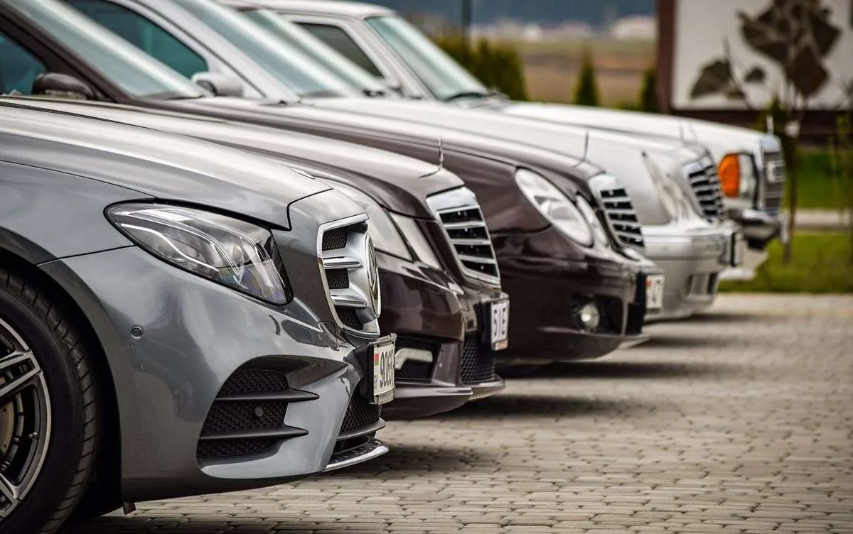 دليل استئجار السيارات في السعودية 2026 .. (الخدمة المستقلة)